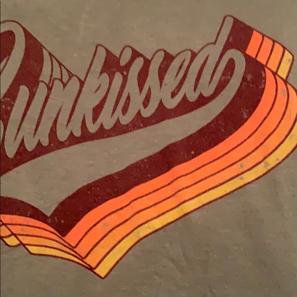 Sun kissed T-shirt - Picture 2 of 3